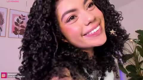 Snapshot of miss_curazao chatting on 06/16/26, 12:41 CANDELA CASTRO online show from 06/16/26, 12:41