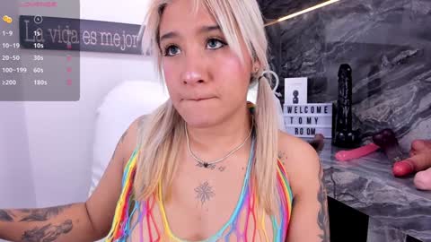 Danika online show from 12/26/24, 10:59