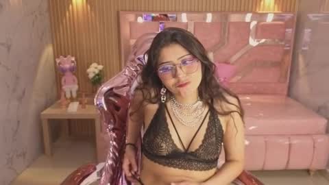 Snapshot of miss_devil_s chatting on 01/16/26, 03:10 miss_devil_s online show from 01/16/26, 03:10