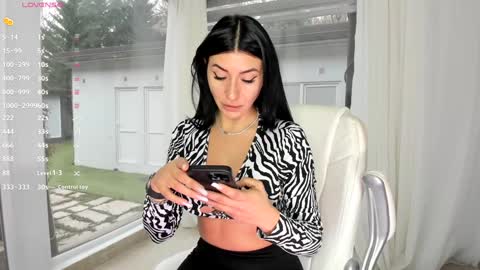 miss_diamond__ online show from 01/25/25, 07:06