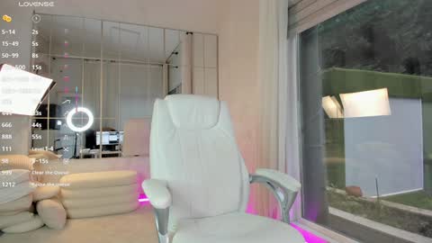 miss_diamond__ online show from 11/07/25, 08:03