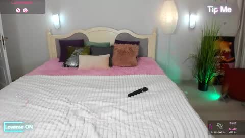 Elia online show from 02/15/25, 11:36