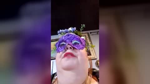 Snapshot of miss_ella_rose chatting on 06/19/26, 02:49 miss_ella_rose online show from 06/19/26, 02:49