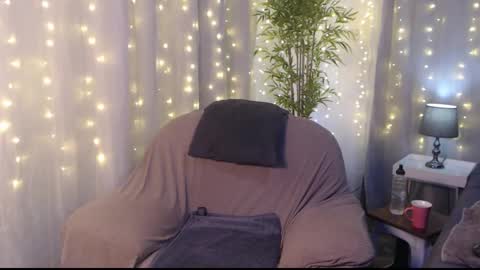 Snapshot of miss_eva_xxx chatting on 03/08/26, 05:22 Miss EVA Email misseva123xxx online show from 03/08/26, 05:22