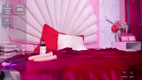 Snapshot of miss_evans_ chatting on 10/25/25, 10:15 miss_evans_ online show from 10/25/25, 10:15