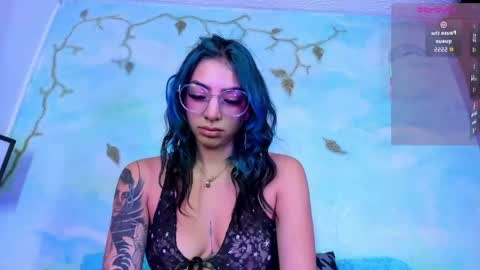 Snapshot of miss_evans_ chatting on 04/28/26, 01:37 miss_evans_ online show from 04/28/26, 01:37