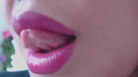 Snapshot of miss_evoleth2 chatting on 12/08/24, 01:14 Miss Evoleth online show from 12/08/24, 01:14