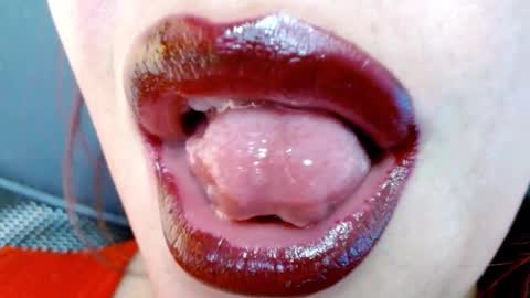 Snapshot of miss_evoleth2 chatting on 01/22/25, 05:48 Miss Evoleth online show from 01/22/25, 05:48