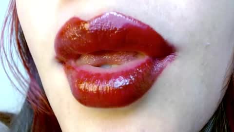 Snapshot of miss_evoleth2 chatting on 01/26/25, 03:06 Miss Evoleth online show from 01/26/25, 03:06