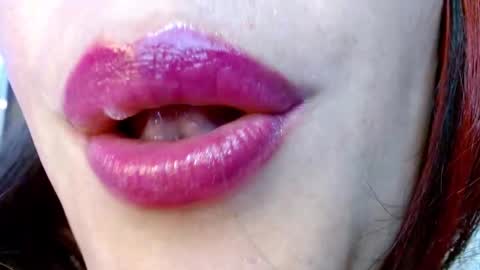 Snapshot of miss_evoleth2 chatting on 01/27/25, 09:13 Miss Evoleth online show from 01/27/25, 09:13