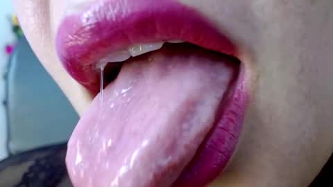 Snapshot of miss_evoleth2 chatting on 02/08/25, 09:15 Miss Evoleth online show from 02/08/25, 09:15