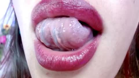 Snapshot of miss_evoleth2 chatting on 02/20/25, 07:55 Miss Evoleth online show from 02/20/25, 07:55