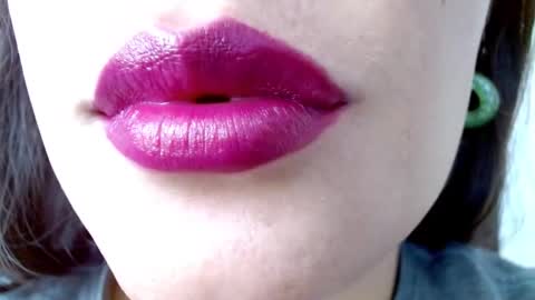 Snapshot of miss_evoleth2 chatting on 03/03/25, 12:37 Miss Evoleth online show from 03/03/25, 12:37