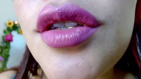 Snapshot of miss_evoleth2 chatting on 03/06/25, 02:18 Miss Evoleth online show from 03/06/25, 02:18