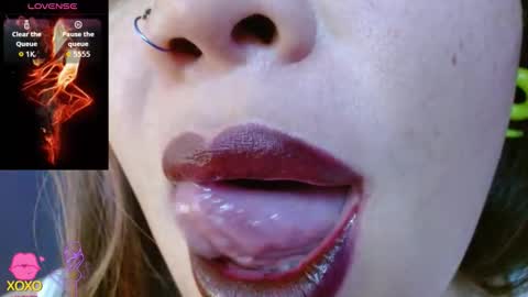 Snapshot of miss_evoleth2 chatting on 10/03/25, 09:28 Miss Evoleth online show from 10/03/25, 09:28