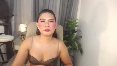 Snapshot of miss_fhakarat chatting on 10/10/25, 12:20 miss_fhakarat online show from 10/10/25, 12:20