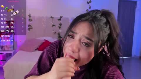 insta    online show from 10/28/25, 12:03