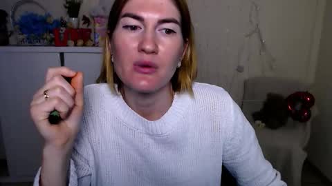 Snapshot of miss_hellen_k chatting on 12/01/25, 10:53 Hellen online show from 12/01/25, 10:53