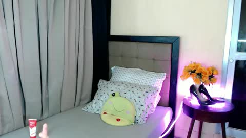 twinny pie online show from 12/09/24, 06:34