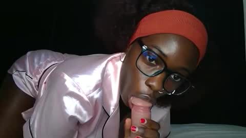 Snapshot of miss_jamilla255 chatting on 03/26/26, 06:08 SensuElle WHAT I DONT SHOW HERE... YOULL ONLY SEE IN PRIVATE online show from 03/26/26, 06:08