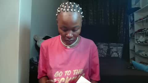 Miss Kiarrafit online show from 02/16/26, 09:49