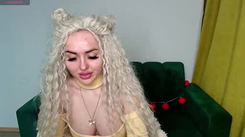 Snapshot of miss_kiten chatting on 01/31/25, 10:31 miss_kiten online show from 01/31/25, 10:31