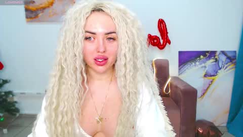 Snapshot of miss_kiten chatting on 02/24/25, 04:38 miss_kiten online show from 02/24/25, 04:38