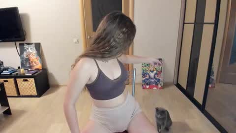 Snapshot of miss_kitty13 chatting on 11/03/25, 01:51 Kitty online show from 11/03/25, 01:51