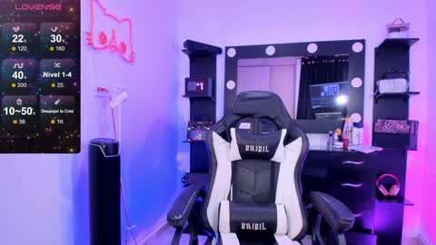 Snapshot of miss_kittyn chatting on 12/05/24, 12:41 Miss Kittyn online show from 12/05/24, 12:41