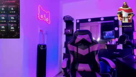 Snapshot of miss_kittyn chatting on 04/15/26, 01:34 Miss Kittyn online show from 04/15/26, 01:34