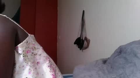 miss_kookie online show from 02/04/25, 08:17