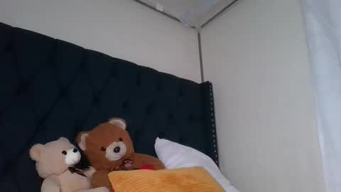 miss_kookie online show from 09/17/25, 02:13