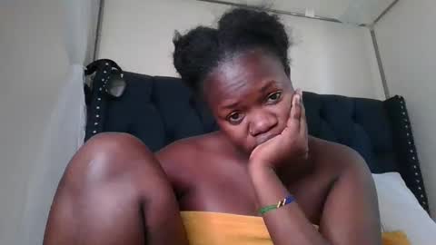 miss_kookie online show from 09/23/25, 06:38