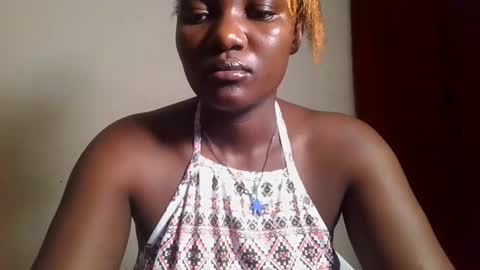 miss_kookie online show from 10/28/25, 11:47