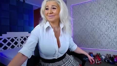 Miss Kora online show from 04/02/26, 03:37