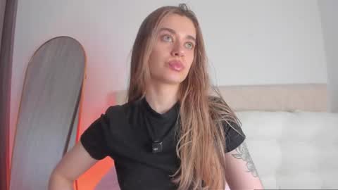 Snapshot of miss_lanaa chatting on 07/01/26, 12:45 Alana online show from 07/01/26, 12:45