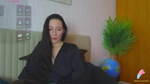 Laura online show from 12/10/24, 01:00