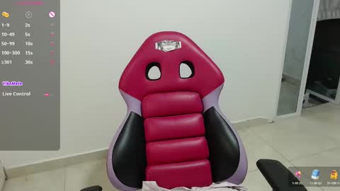 Snapshot of miss_ly_ chatting on 10/06/25, 07:44 ly independent model online show from 10/06/25, 07:44