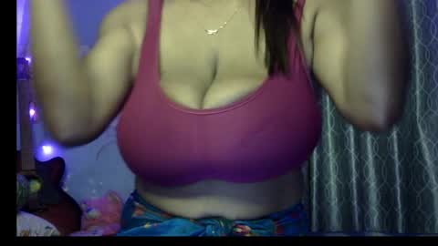 Snapshot of miss_mahi69 chatting on 04/28/26, 03:50 Mahi online show from 04/28/26, 03:50