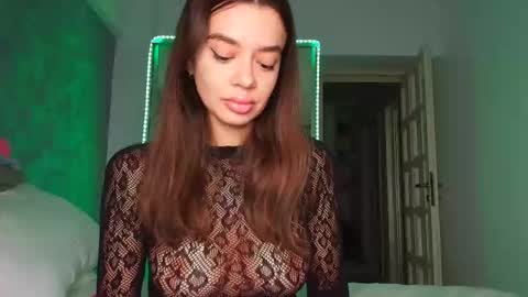 miss_medyson online show from 09/19/25, 07:32