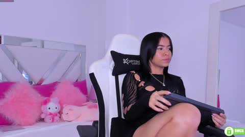 Snapshot of miss_megan__ chatting on 12/03/24, 10:07 online show from 12/03/24, 10:07