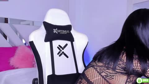 Snapshot of miss_megan__ chatting on 12/16/24, 05:43 online show from 12/16/24, 05:43