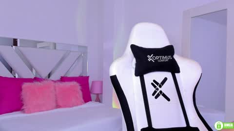 Snapshot of miss_megan__ chatting on 01/12/25, 12:33 online show from 01/12/25, 12:33