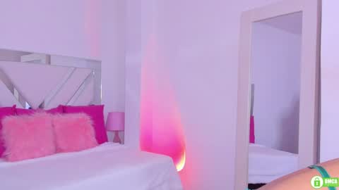 Snapshot of miss_megan__ chatting on 01/13/25, 01:06 online show from 01/13/25, 01:06