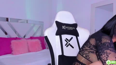 Snapshot of miss_megan__ chatting on 01/15/25, 10:17 online show from 01/15/25, 10:17