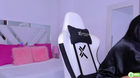 Snapshot of miss_megan__ chatting on 01/18/25, 10:49 online show from 01/18/25, 10:49