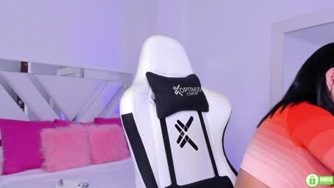 Snapshot of miss_megan__ chatting on 01/21/25, 10:52 online show from 01/21/25, 10:52