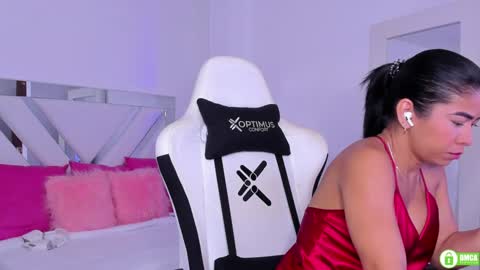 Snapshot of miss_megan__ chatting on 02/01/25, 11:32 online show from 02/01/25, 11:32