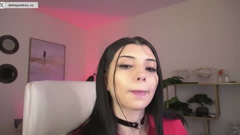 Alejandra online show from 11/10/25, 11:37