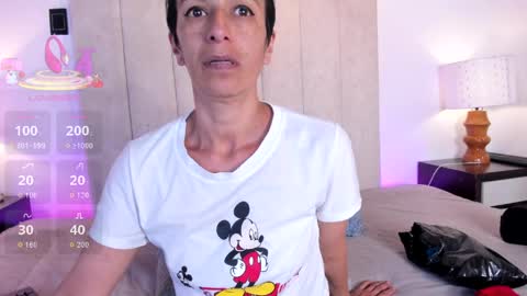 miss_milf_ online show from 04/17/26, 07:28